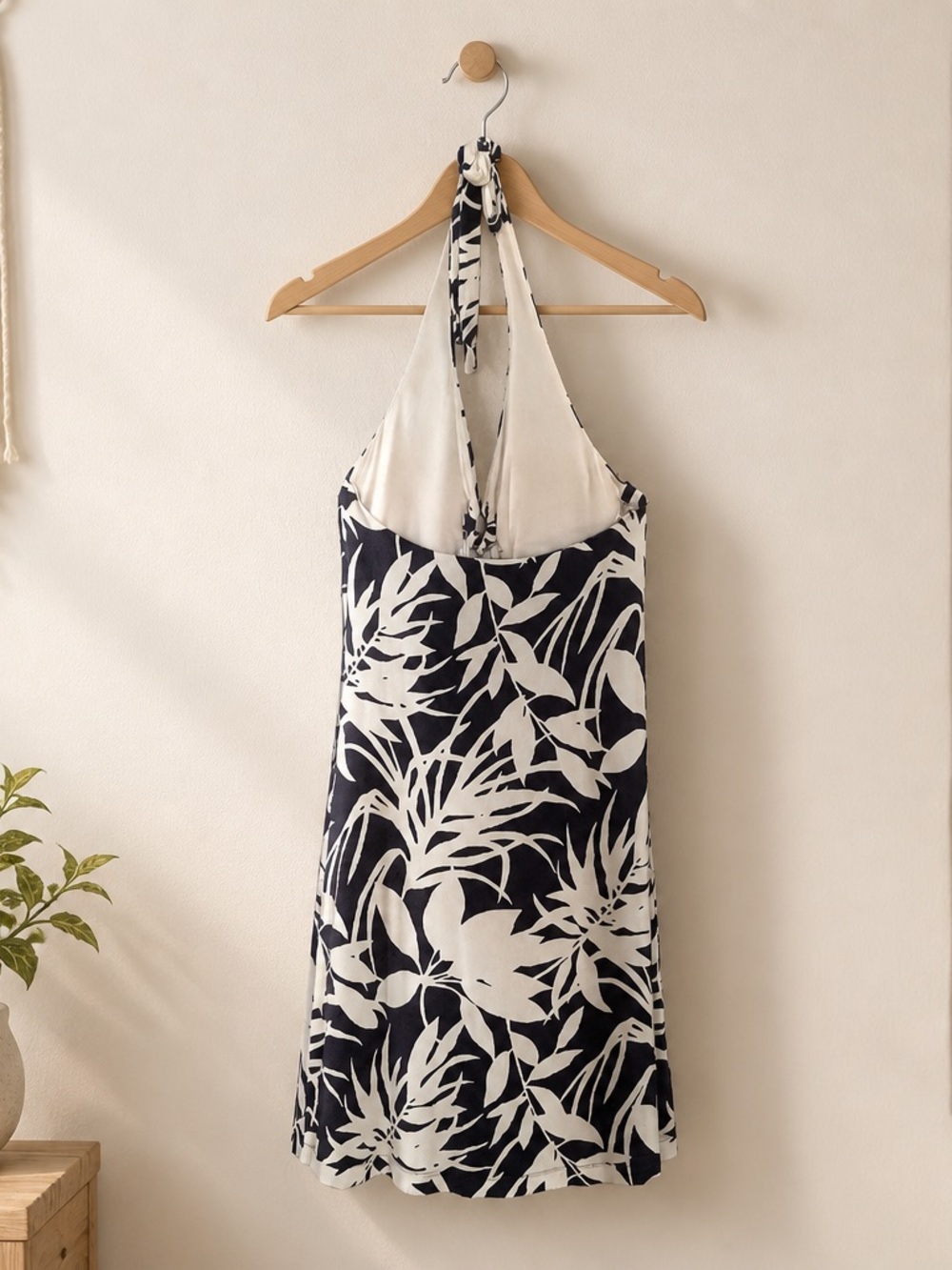 Tommy Bahama Navy and White Tropical Halter Dress Size M - Picture 4 of 14